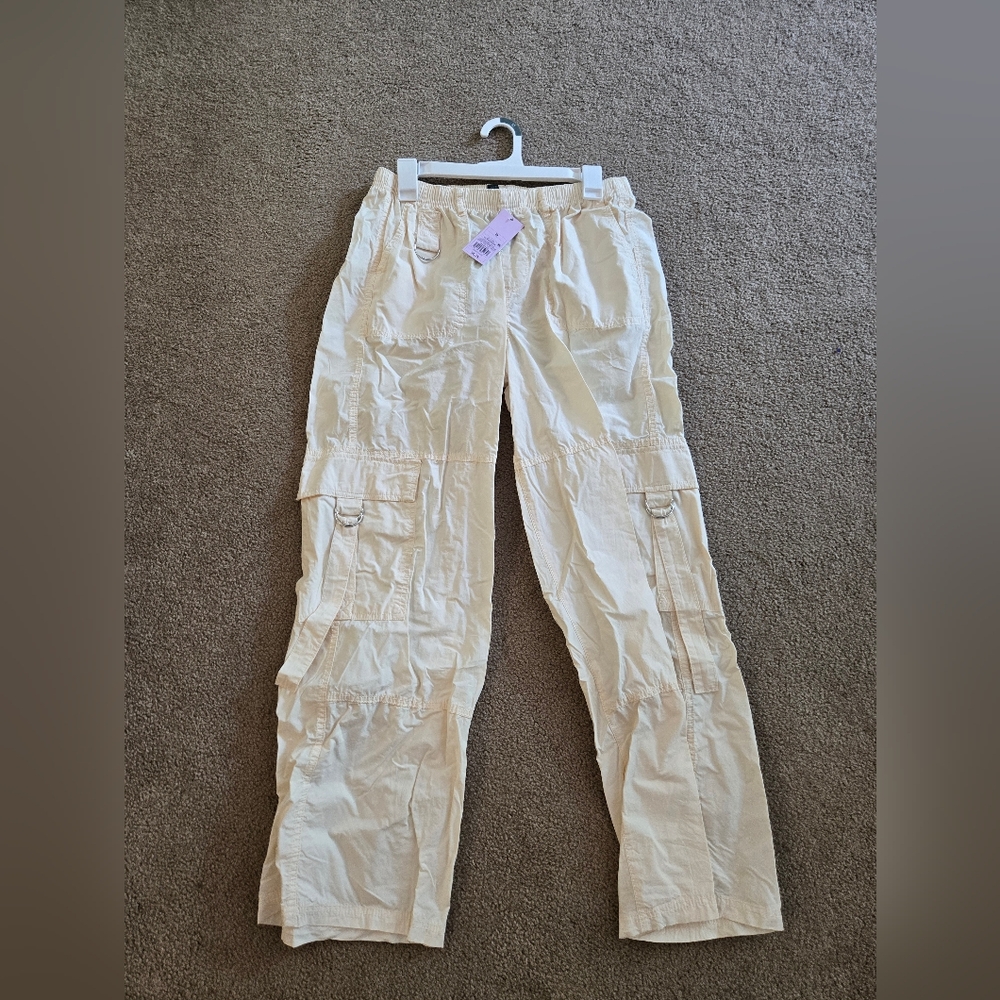 Women's Cream Cargo Pants